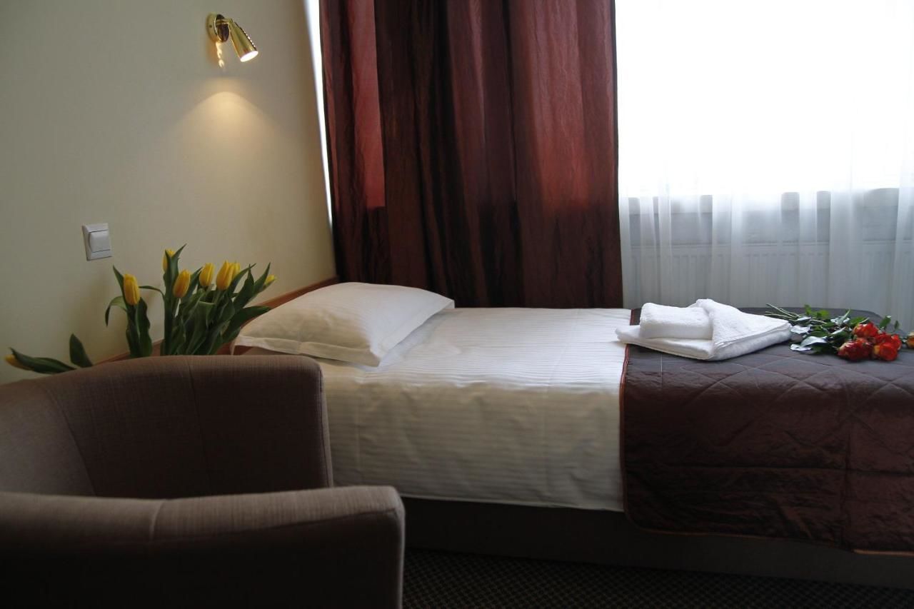 Отели типа «постель и завтрак» HotelsLublin Люблин-14