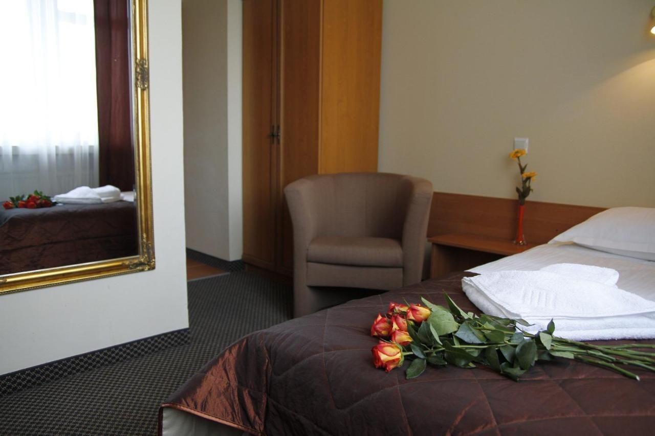Отели типа «постель и завтрак» HotelsLublin Люблин-11