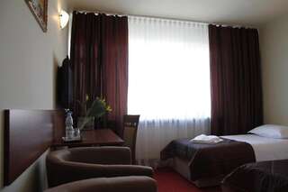Отели типа «постель и завтрак» HotelsLublin Люблин Двухместный номер с 1 кроватью или 2 отдельными кроватями-9